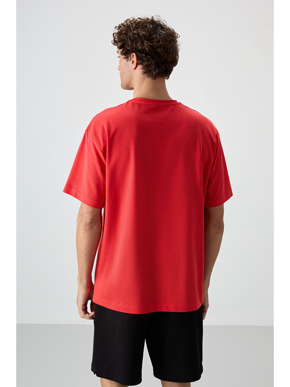 Kırmızı Pamuklu Kalın Yüzeyi Dokulu  Fit  Baskılı Erkek Tişört - 88364-4
