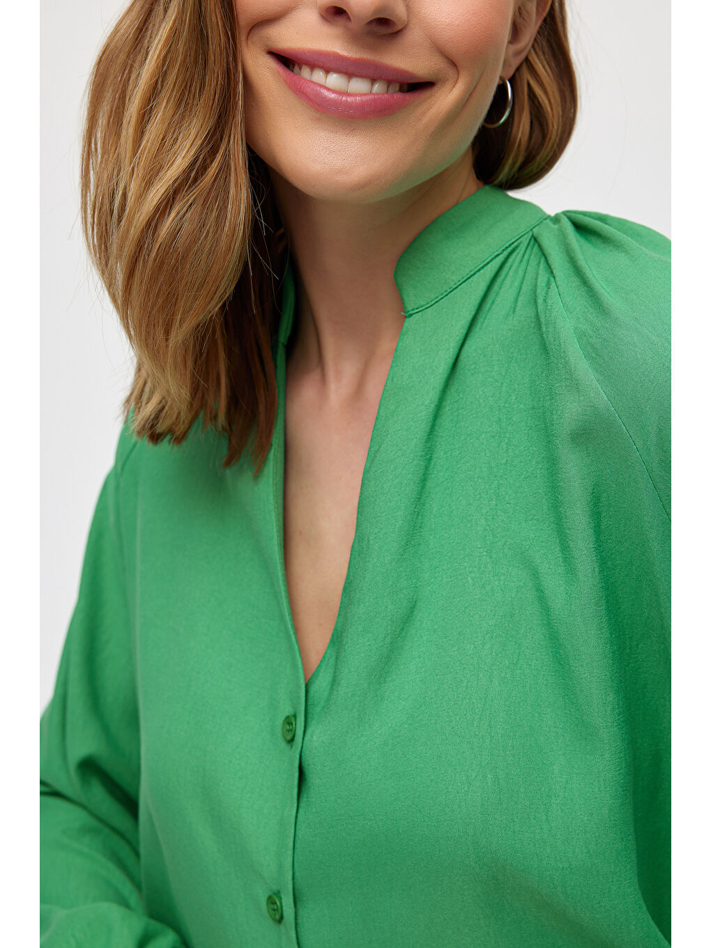 Yeşil Pilise Detaylı Düz Renk  Gömlek-2