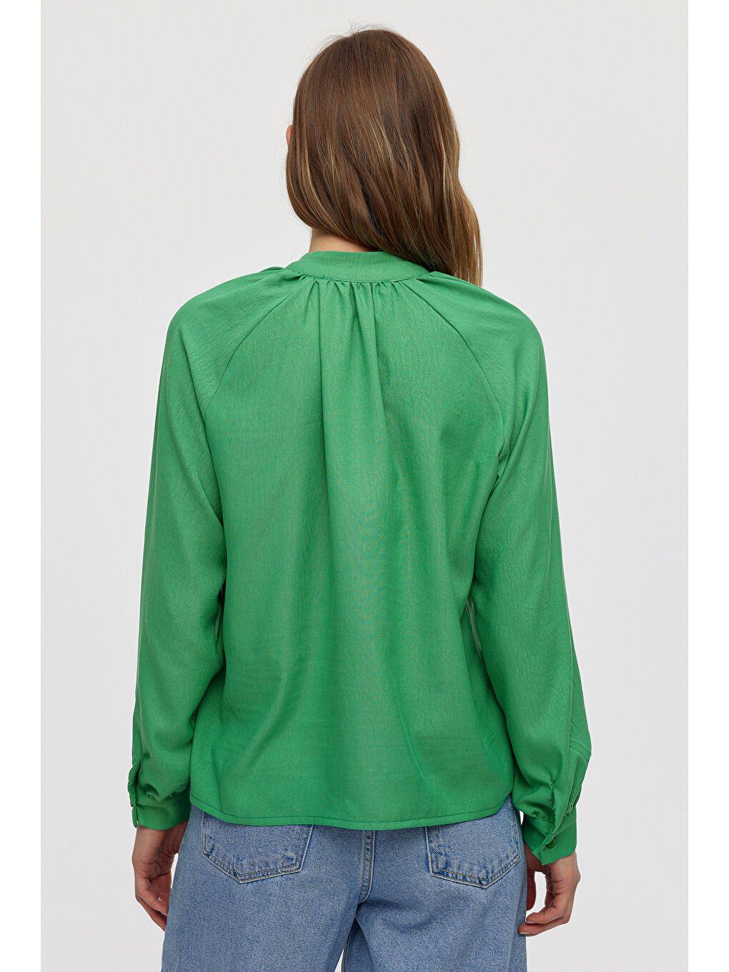 Yeşil Pilise Detaylı Düz Renk  Gömlek-3