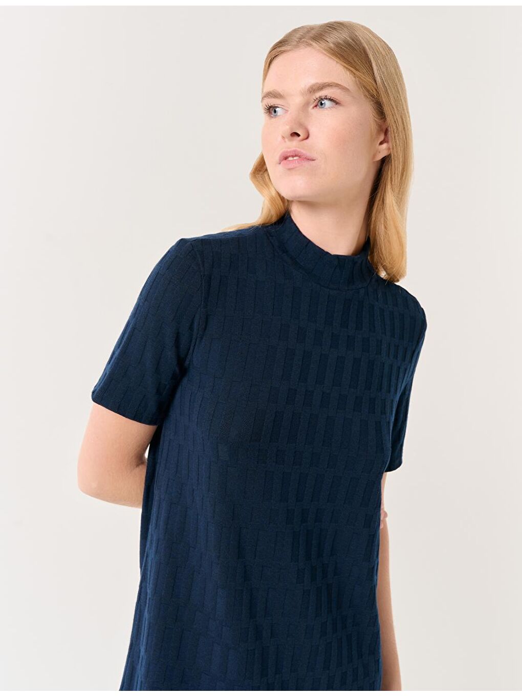 Lacivert Balıkçı Yaka Kısa Kollu Örme Midi Elbise-1