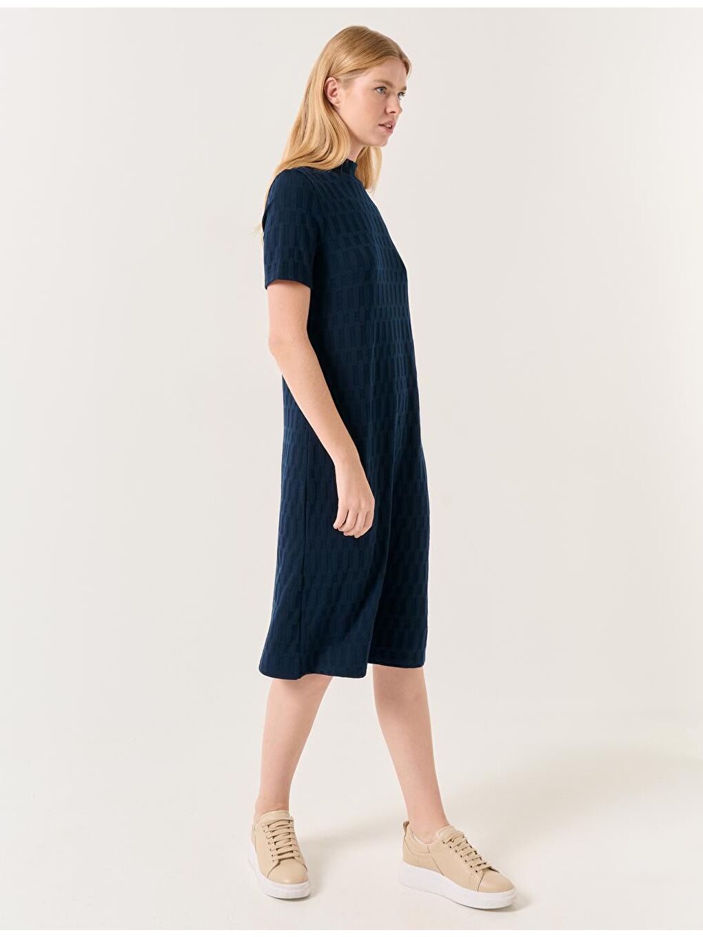 Lacivert Balıkçı Yaka Kısa Kollu Örme Midi Elbise-4