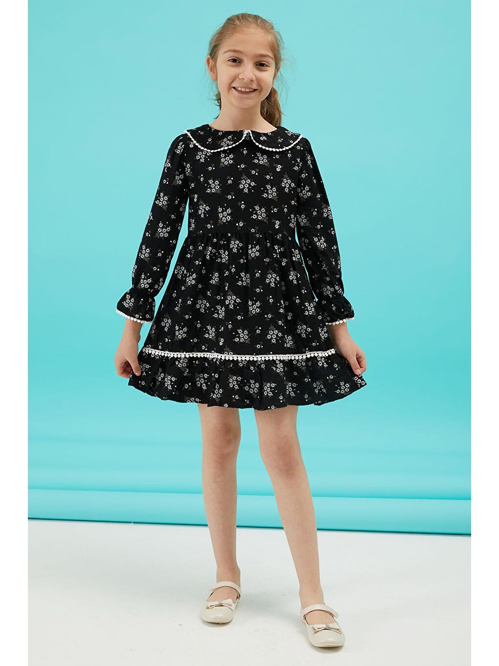 Siyah Çiçek Desenli Dantel Detaylı Kız Elbise 15173