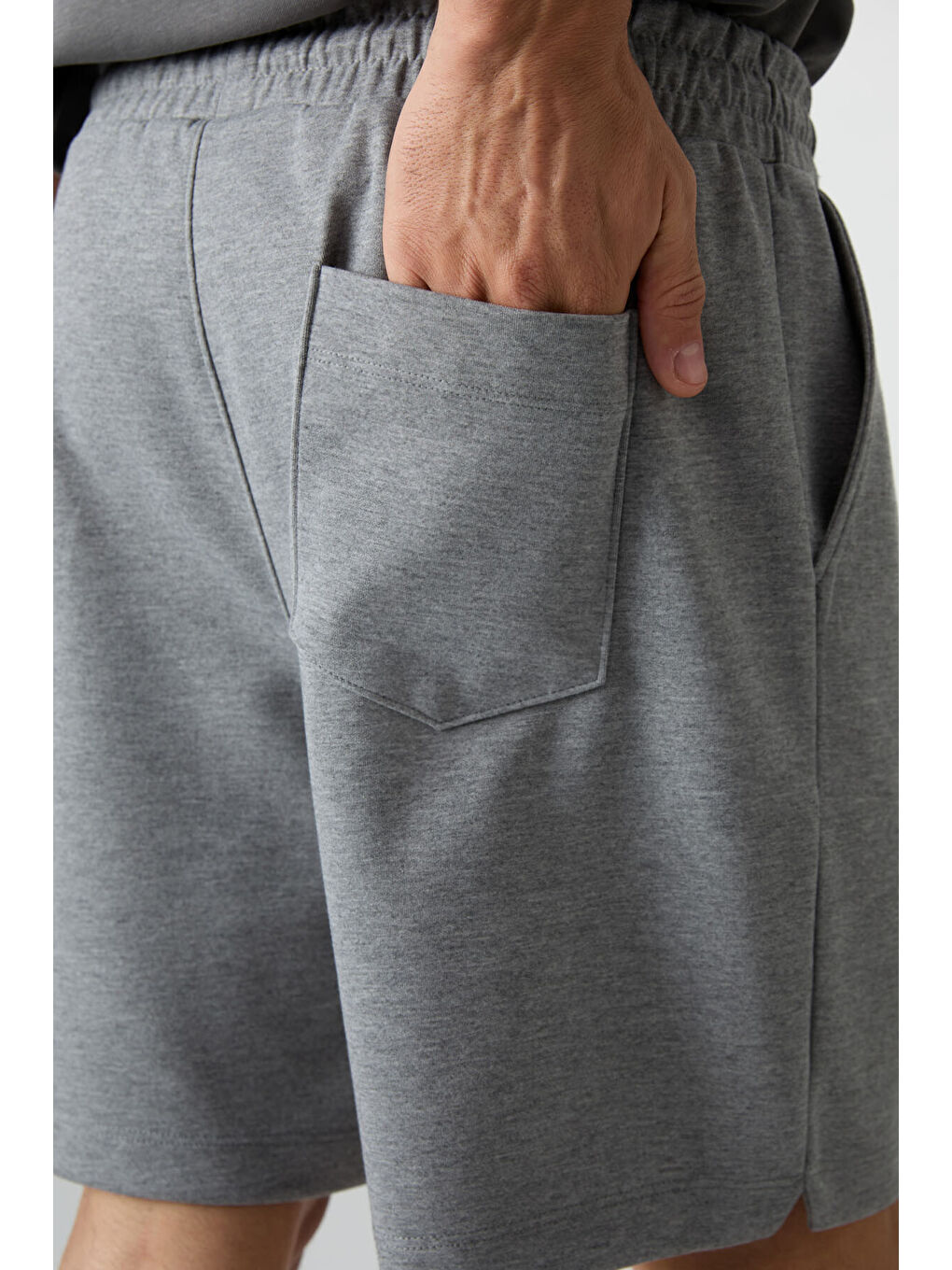 Gri Melanj Pamuklu Kalın Yumuşak Dokulu Comfort Fit Basic Erkek Şort - 81274-4