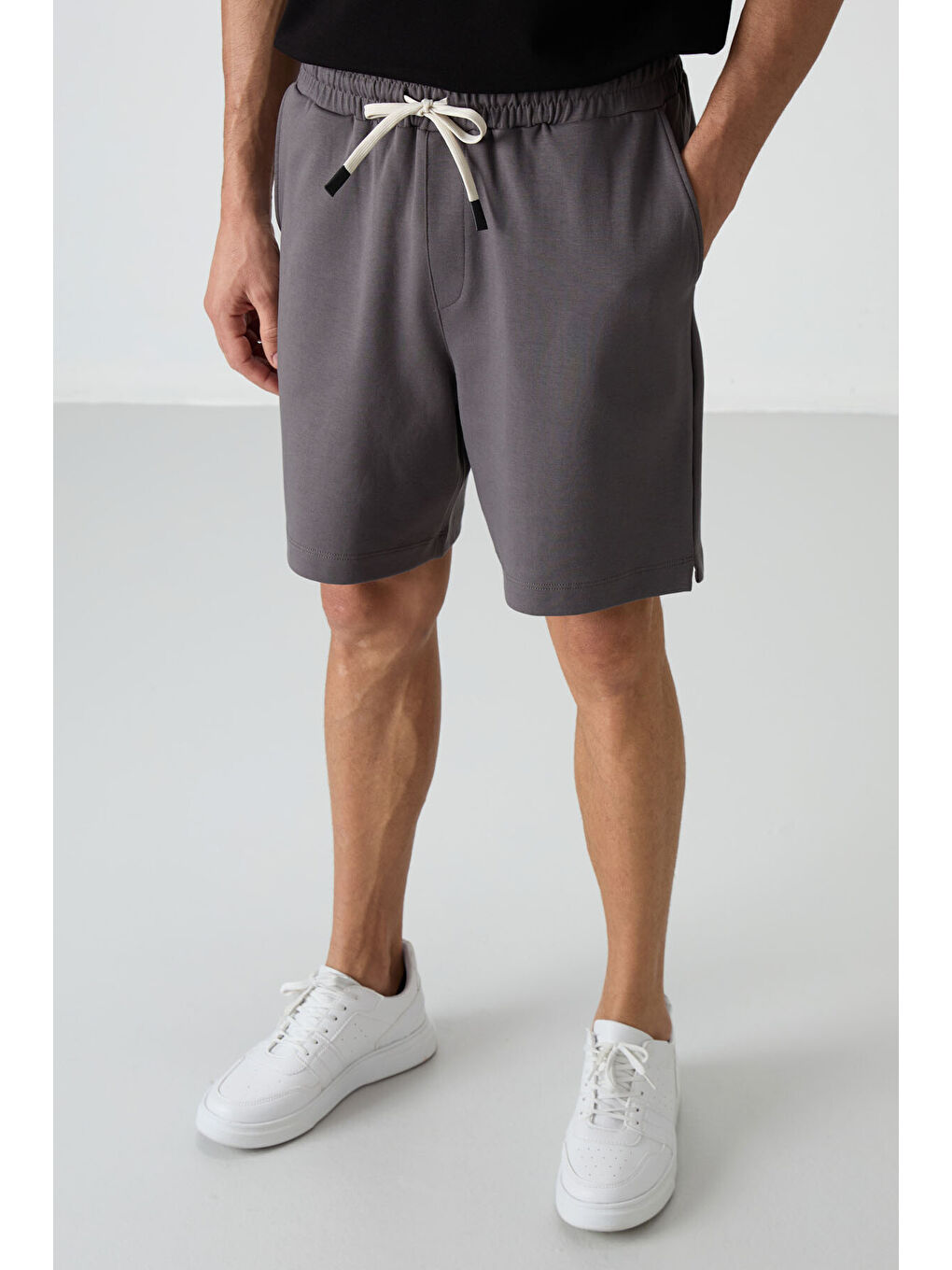 Koyu Gri Pamuklu Kalın Yumuşak Dokulu Comfort Fit Basic Erkek Şort - 81274