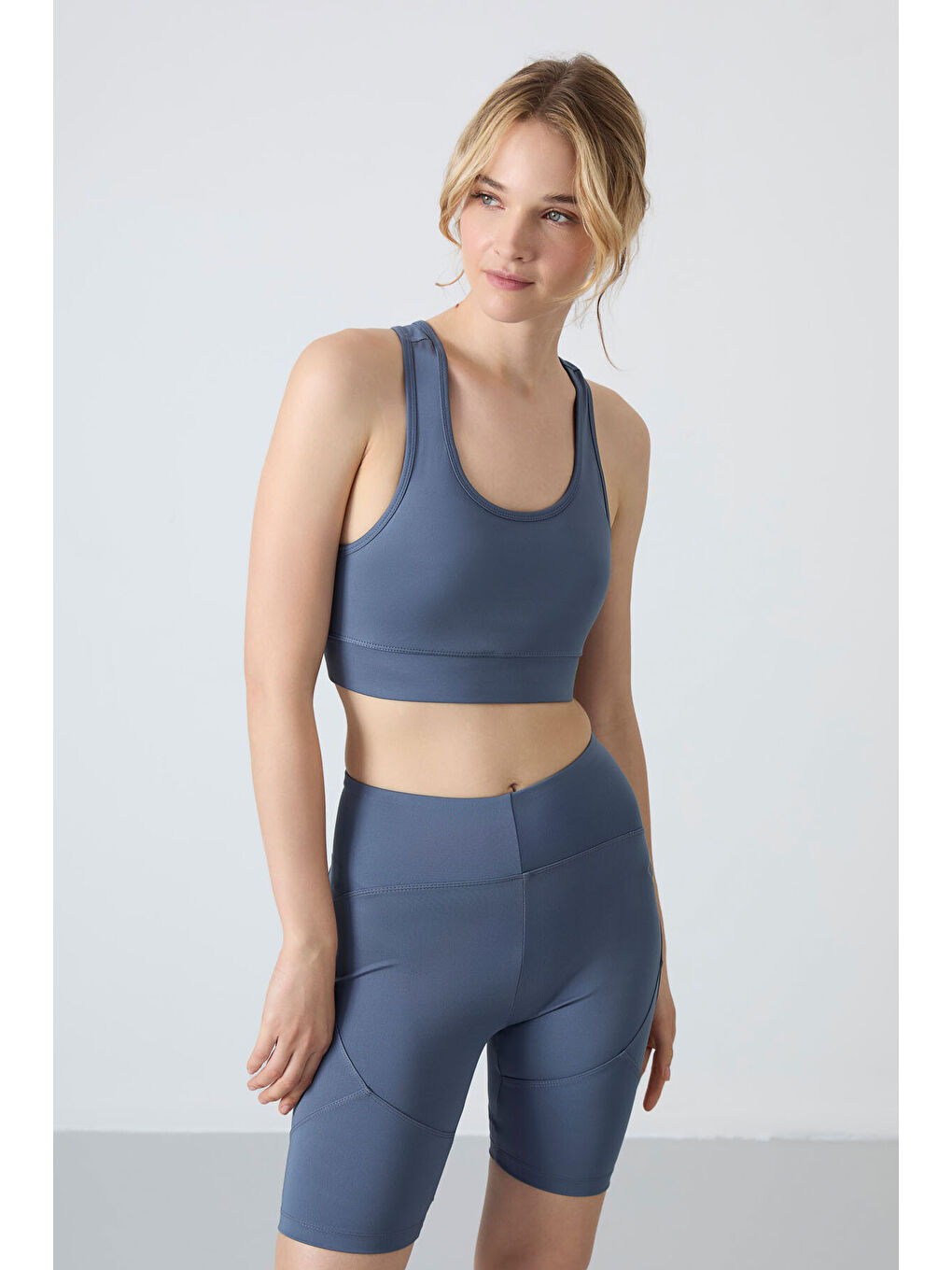 Petrol Sırt Detaylı Dar Kalıp U Yaka Kadın Spor Büstiyer - 97120-2