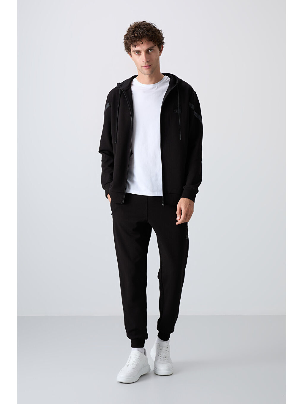 Siyah Pamuklu Kalın Yumuşak Dokulu Comfort Fit Baskılı Erkek Eşofman Takım - 85236