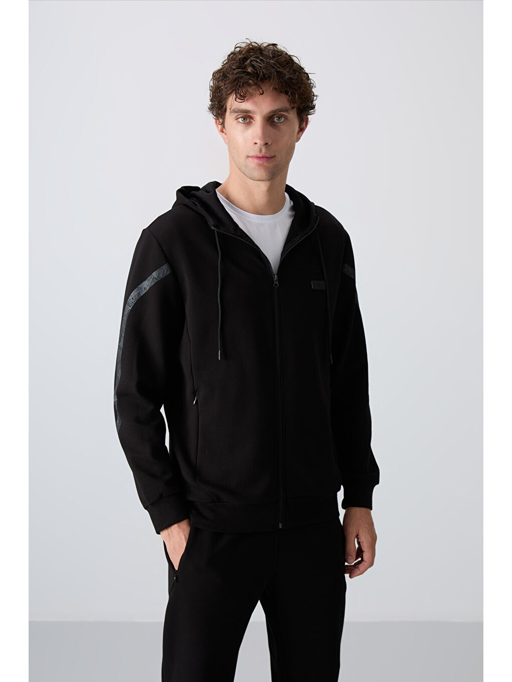 Siyah Pamuklu Kalın Yumuşak Dokulu Comfort Fit Baskılı Erkek Eşofman Takım - 85236-1