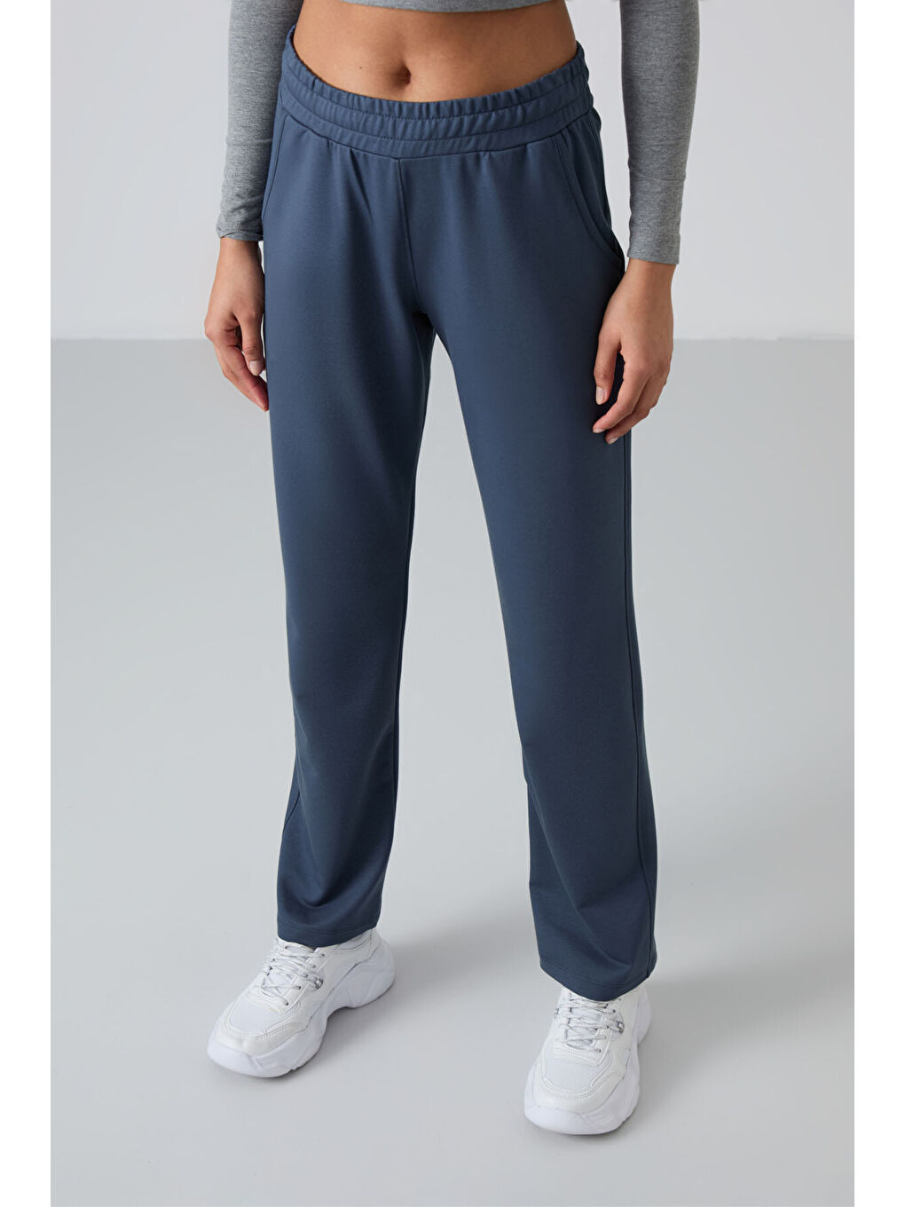 Petrol Yüksek Bel Cepli Rahat Form Klasik Paça Kadın Eşofman Alt - 94584-1