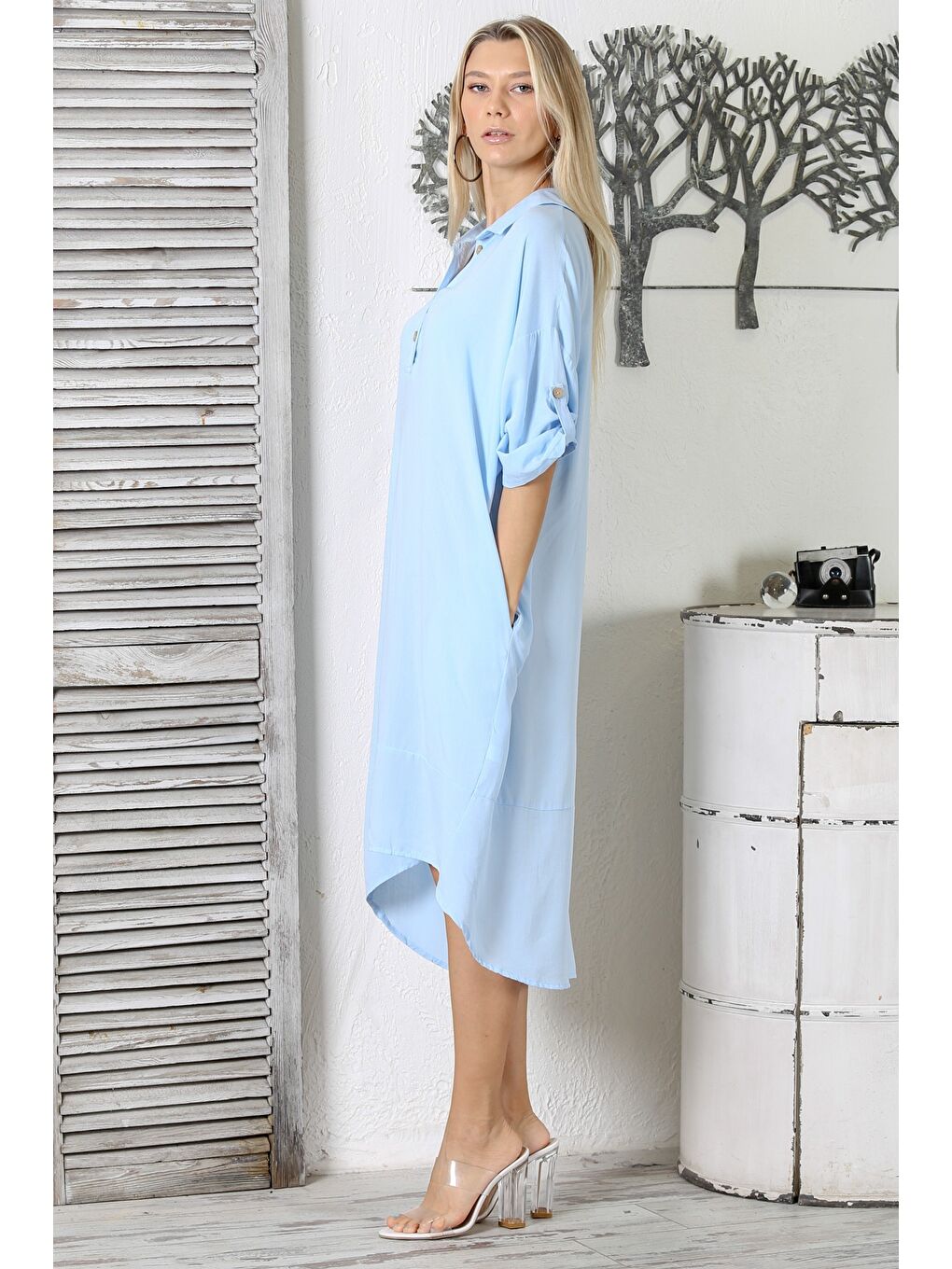 Gök Mavisi Gömlek Yaka Düğmeli 3/4 Kol Düğmeli Sırt Dekolteli Arkası Uzun Dokuma Elbise-3