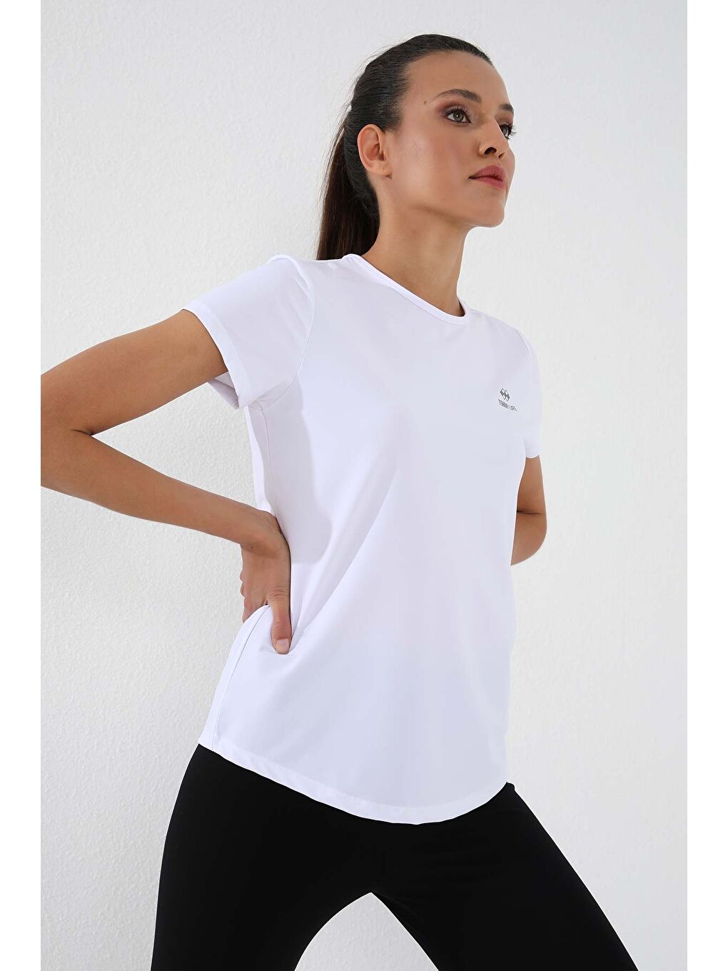 Beyaz Basic Kısa Kol Standart Kalıp O Yaka Kadın Tişört - 97144-3