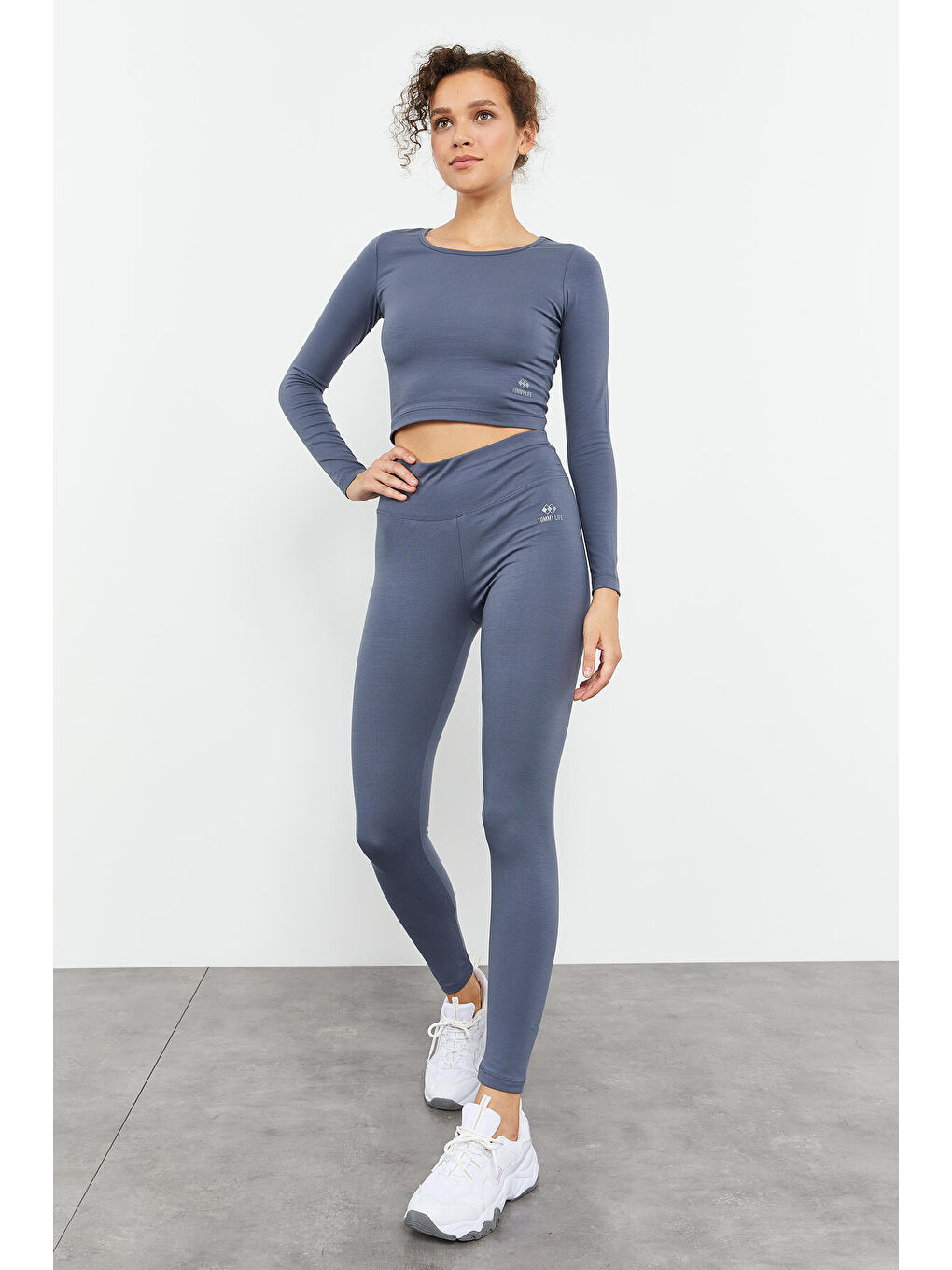 Petrol Uzun Kollu Dar Kalıp  O Yaka Kadın Crop Top Tişört - 97150-3