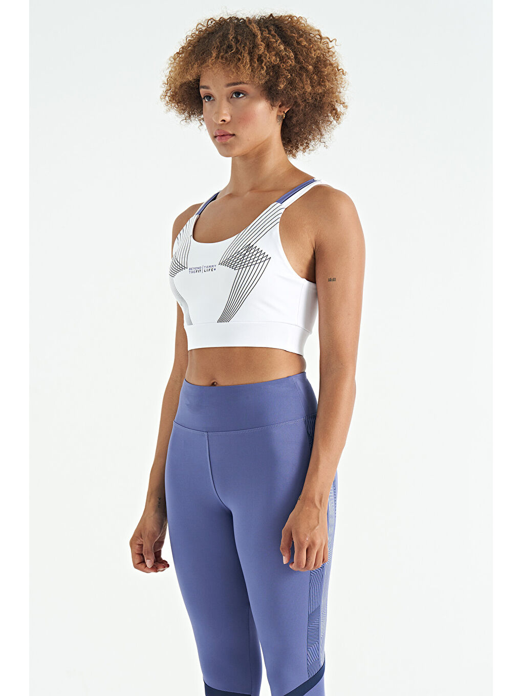 Beyaz Baskılı Sırt Çapraz Detaylı Dalgıç Kumaş Dar Kalıp Kadın Büstiyer - 97273-3