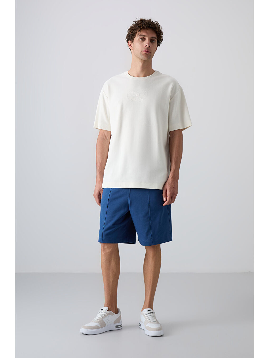 Mavi Parlament Pamuklu Kalın Yumuşak Dokulu Comfort Fit Basic Erkek Şort - 81261