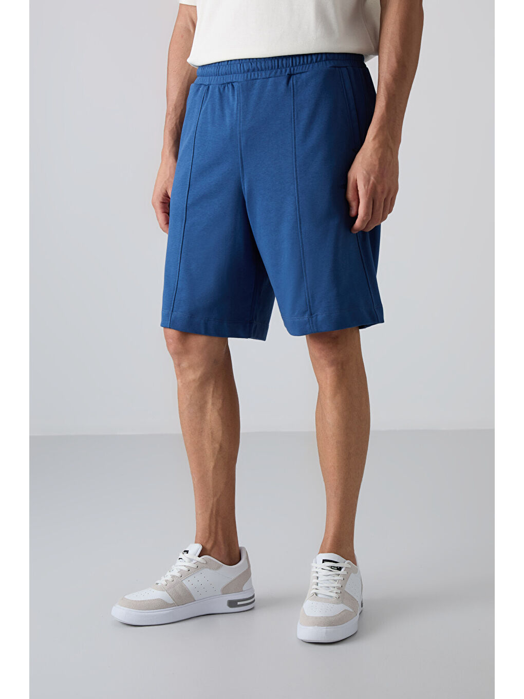 Mavi Parlament Pamuklu Kalın Yumuşak Dokulu Comfort Fit Basic Erkek Şort - 81261-1