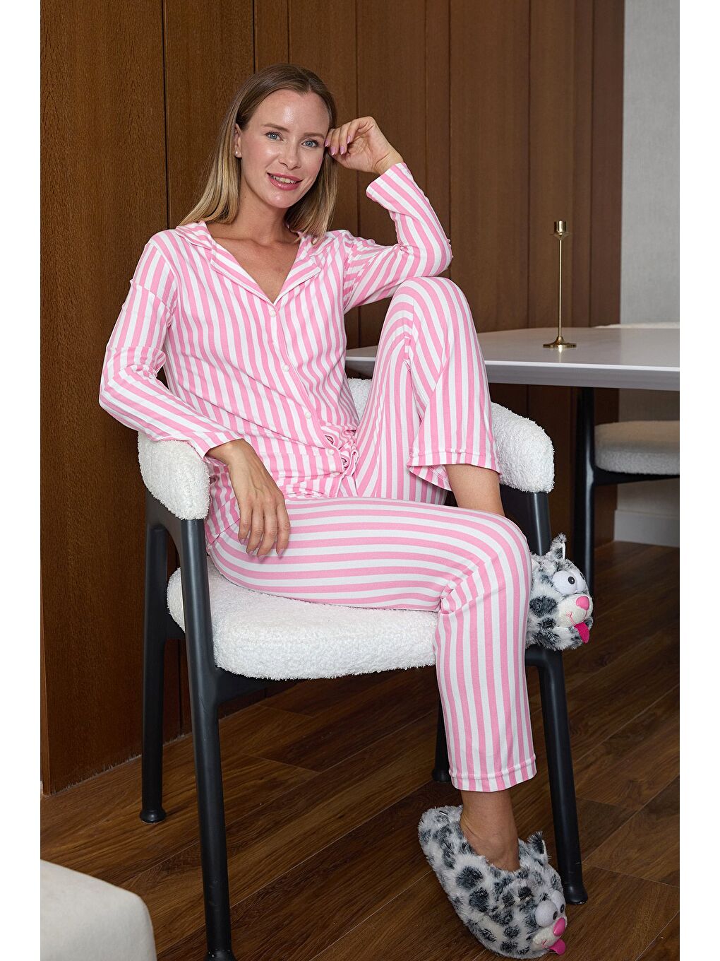 Pembe Ayıcık Desenli Gömlek Yaka Süet Pijama Takımı-2