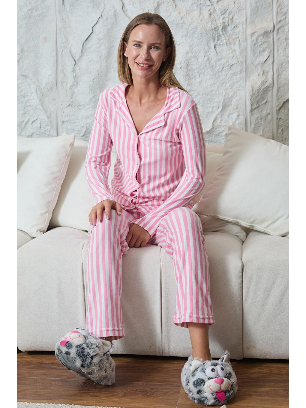 Pembe Ayıcık Desenli Gömlek Yaka Süet Pijama Takımı-3