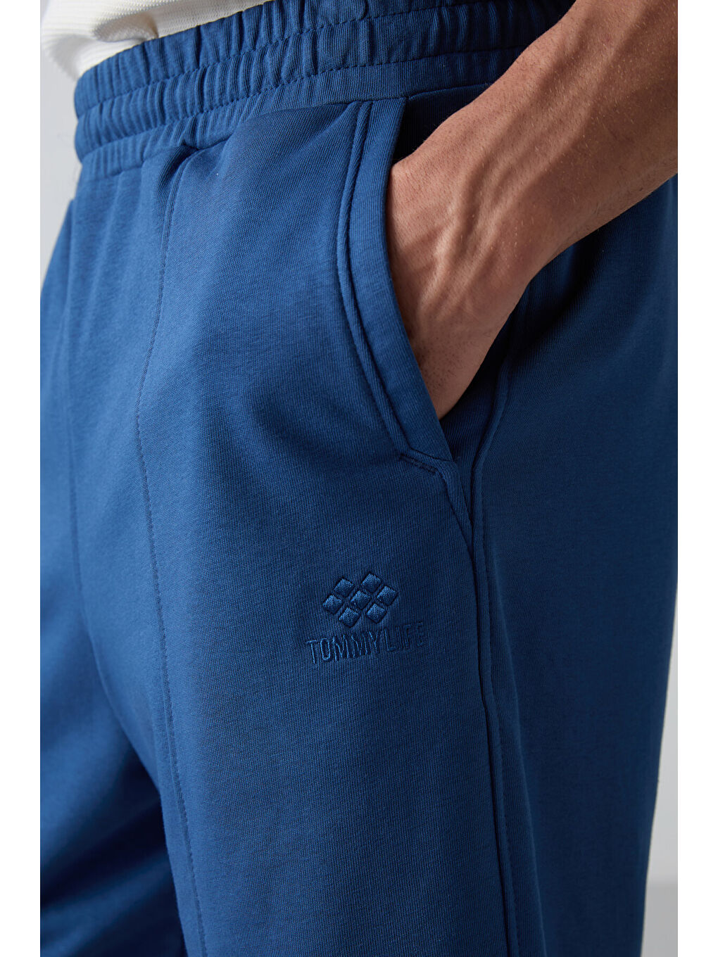 Mavi Parlament Pamuklu Kalın Yumuşak Dokulu Comfort Fit Basic Erkek Şort - 81261-2