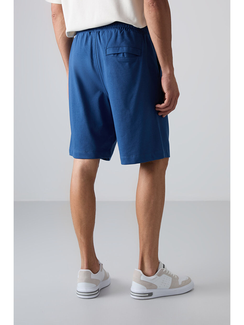 Mavi Parlament Pamuklu Kalın Yumuşak Dokulu Comfort Fit Basic Erkek Şort - 81261-4