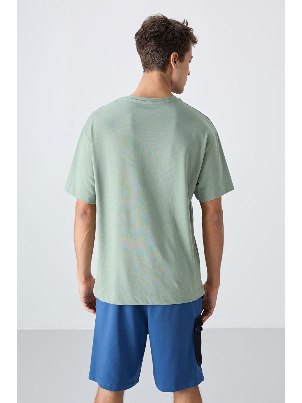 Açık Yeşil Pamuklu Kalın Yumuşak Dokulu Oversize Fit Baskılı Erkek Tişört - 88334-4