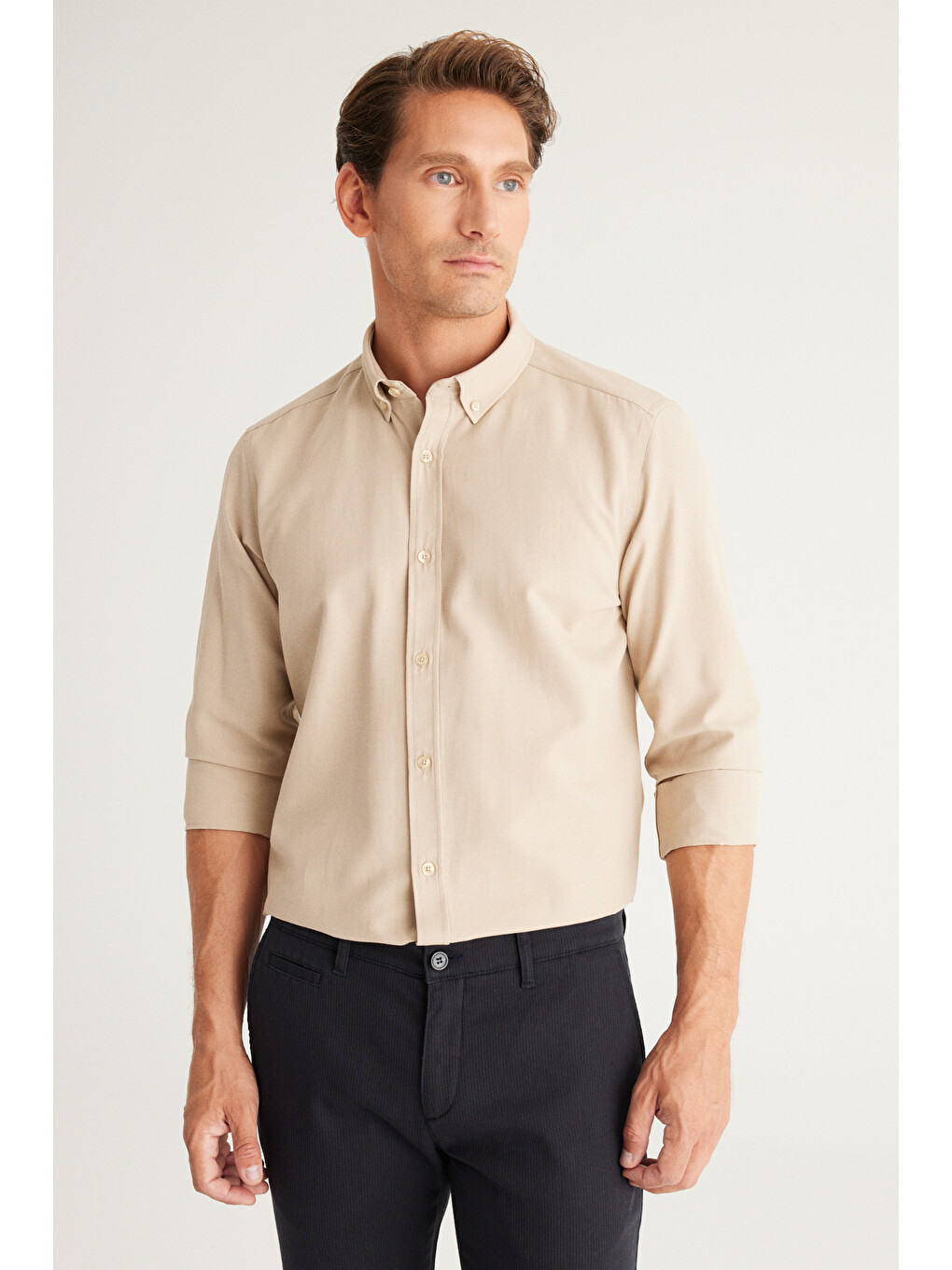 Erkek Bej Tailored Slim Fit Dar Kesim Düğmeli Yaka Oxford Gömlek-5
