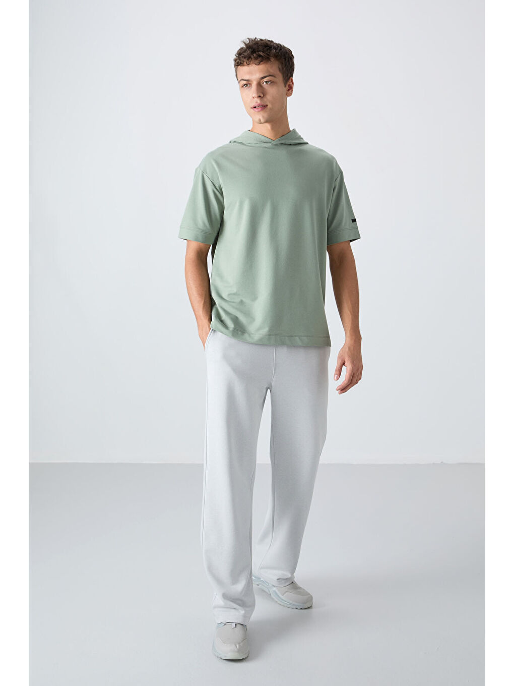 Açık Yeşil Pamuklu Kalın Yumuşak Dokulu Oversize Fit Basic Erkek Tişört - 88352-2