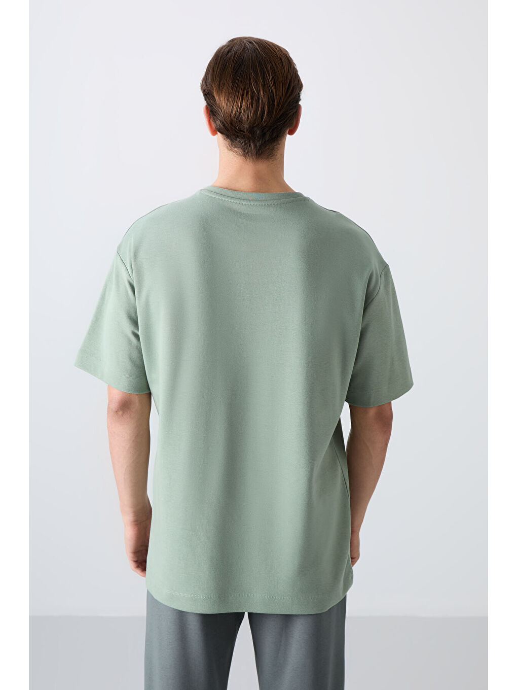 Açık Yeşil Pamuklu Kalın Yumuşak Dokulu Oversize Fit Baskılı Erkek Tişört - 88325-4