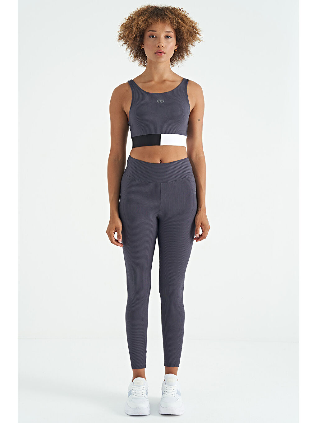 Antrasit Renk Bloklu Logo Baskılı Dar Kalıp Fitilli Kadın Büstiyer - 97275-1