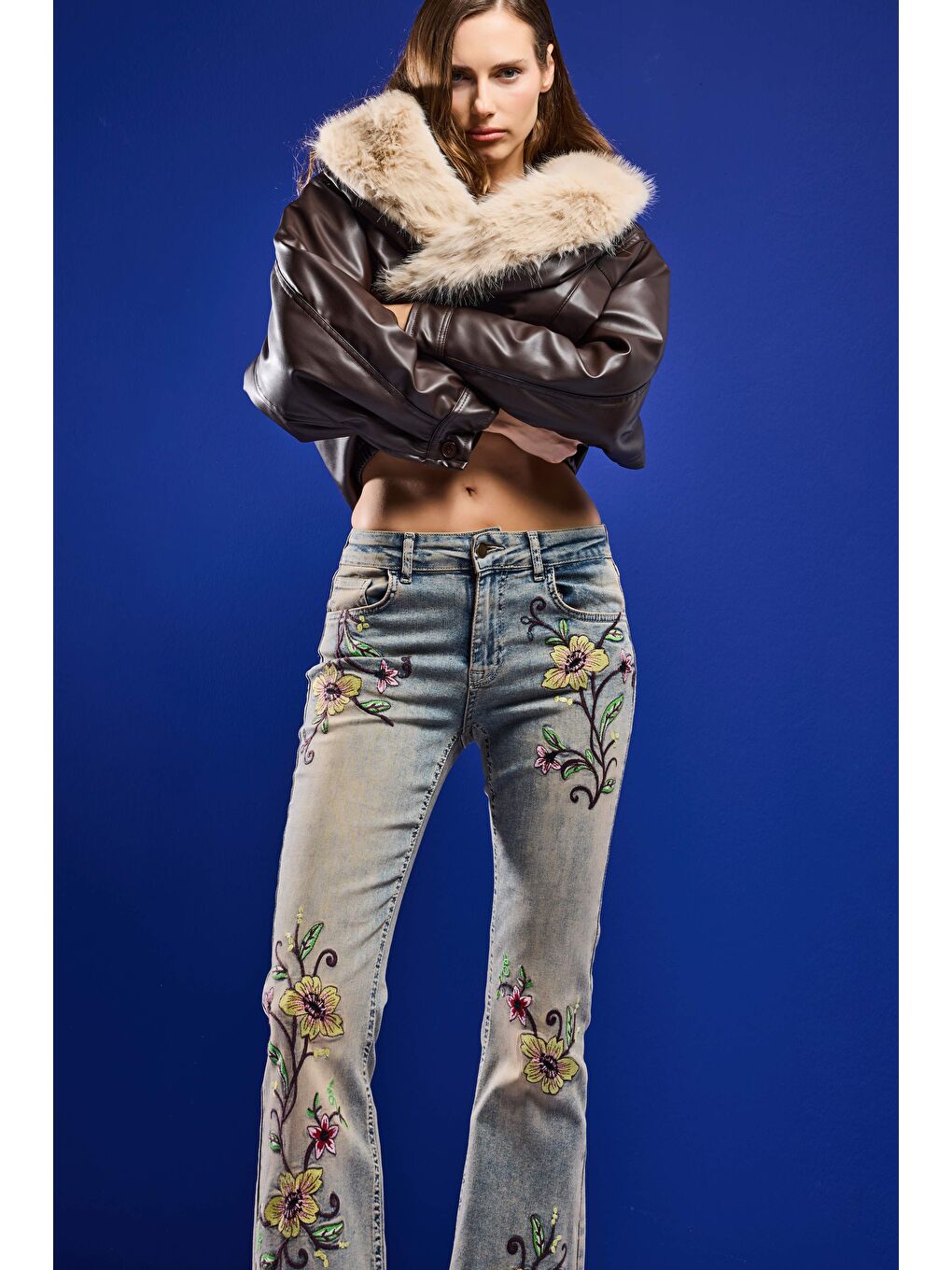 Mavi Kadın T.Kot Rengi 4s6-91 Midrise Flare Fit Özel Nakış Desenli Elastan Kumaş Denim Jean-8