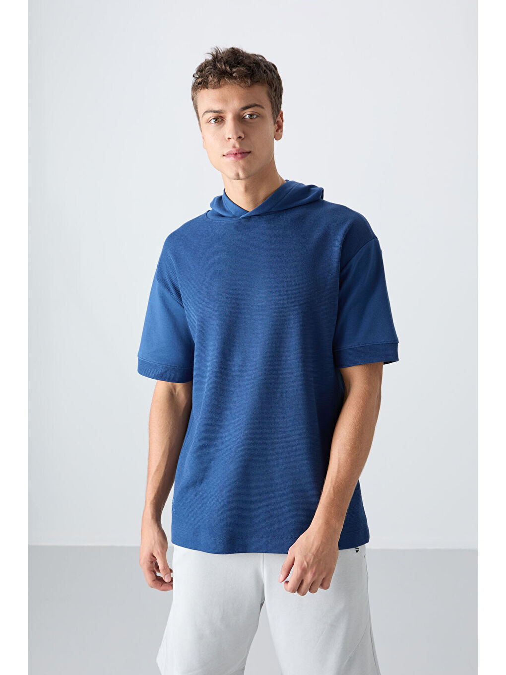 Mavi Pamuklu Kalın Yüzeyi Dokulu Oversize Fit Basic Erkek Tişört - 88335