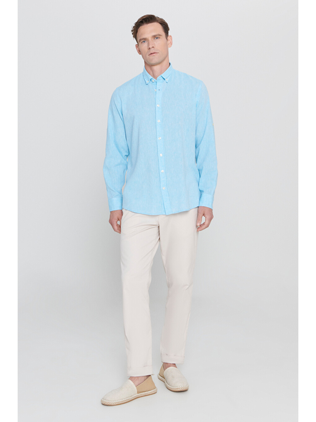 Erkek Turkuaz Comfort Fit Rahat Kesim Düğmeli Yaka Casual Keten Gömlek-1