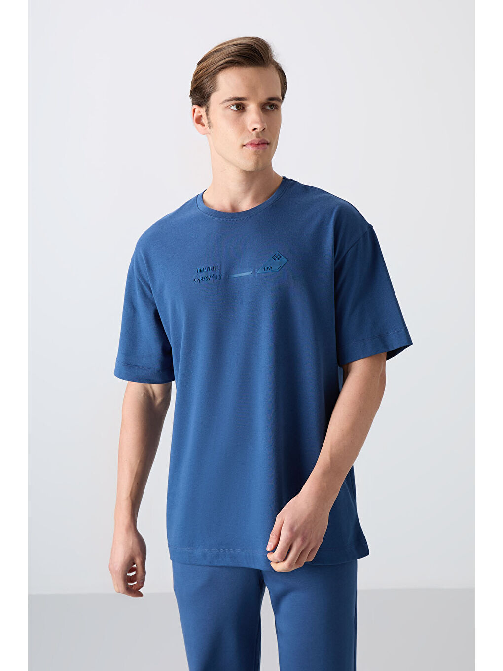 Mavi Pamuklu Kalın Yumuşak Dokulu Oversize Fit Baskılı Erkek Tişört - 88330-3