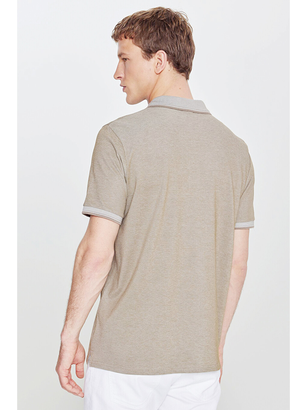 Erkek Nefti-Beyaz Pamuklu Comfort Fit Rahat Kesim Polo Yaka Cepli Tişört-6