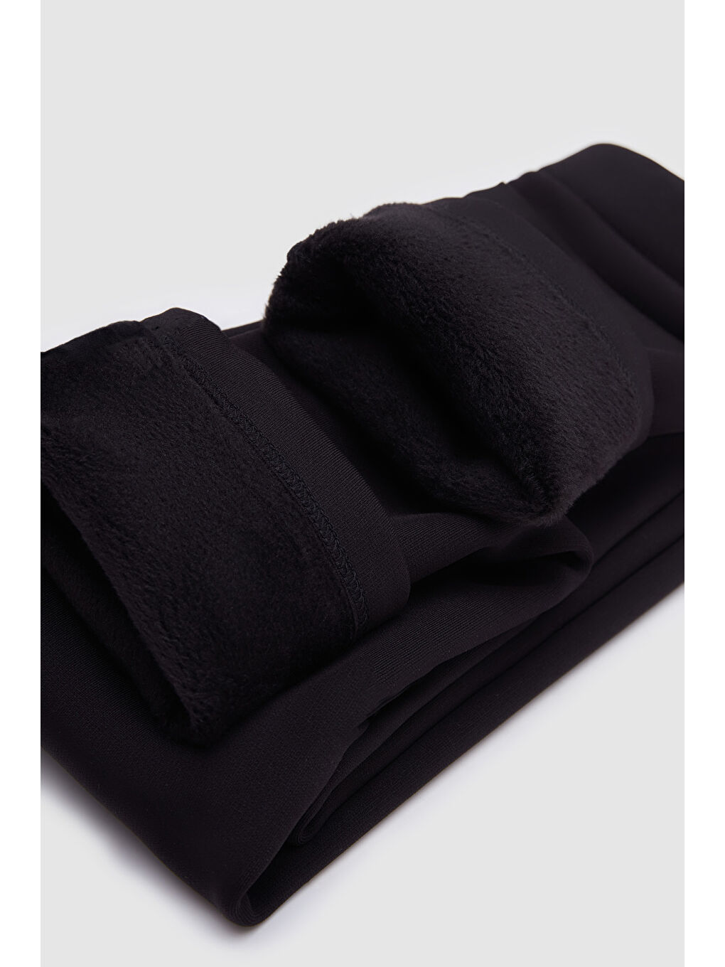 Siyah Kız Çocuk Dekoratif Cepli İçi Pelüş Extra Kalın Kışlık Tayt-2