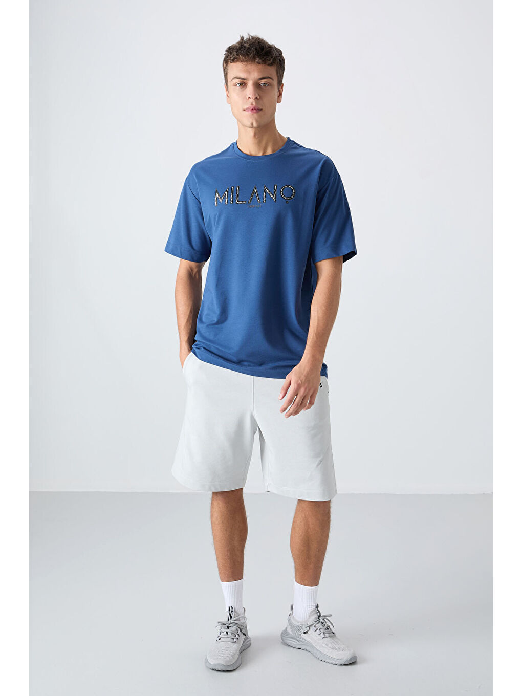 Mavi Parlament Pamuklu Kalın Yumuşak Dokulu Oversize Fit Baskılı Erkek Tişört - 88345-1