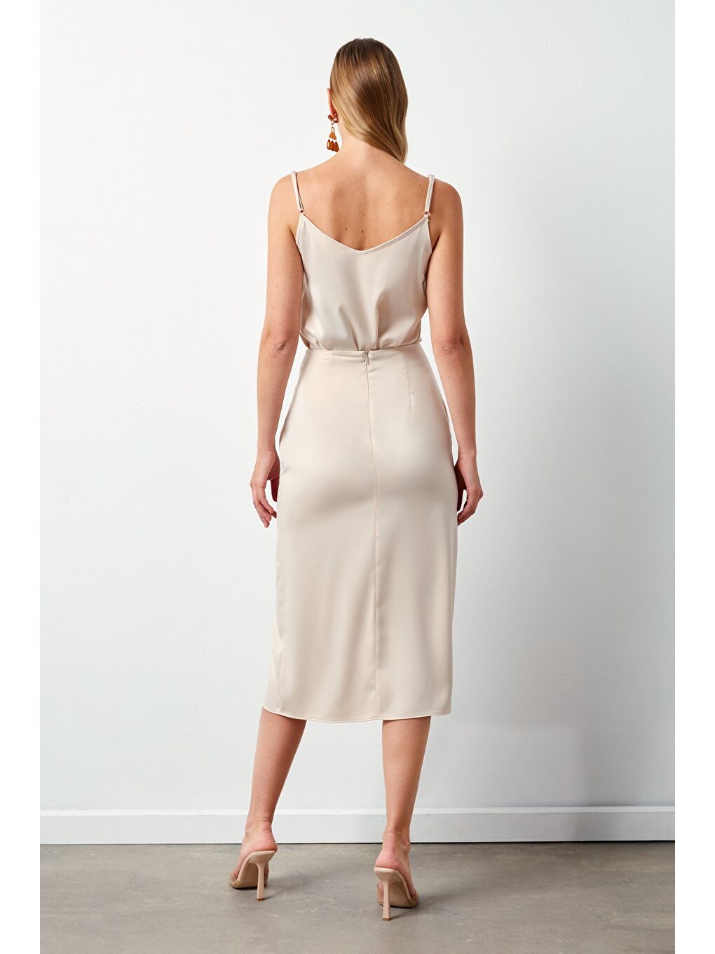 Bej Bağlamalı Saten Etek - Taş-7