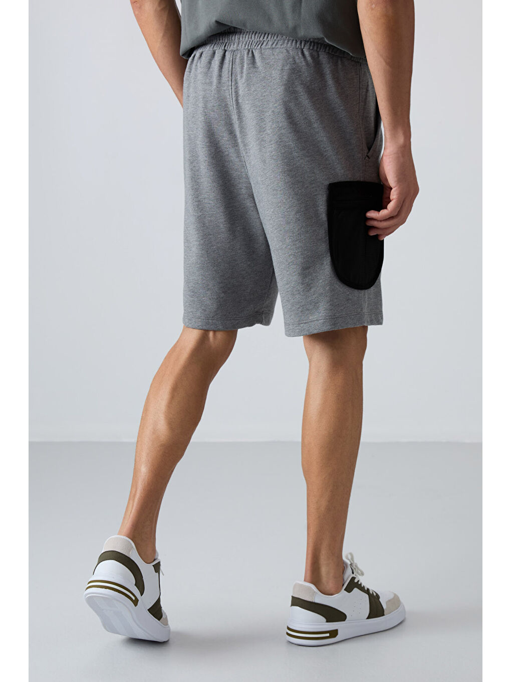 Gri Melanj Pamuklu Kalın Yumuşak Dokulu Comfort Fit Baskılı Erkek Şort - 81266-4