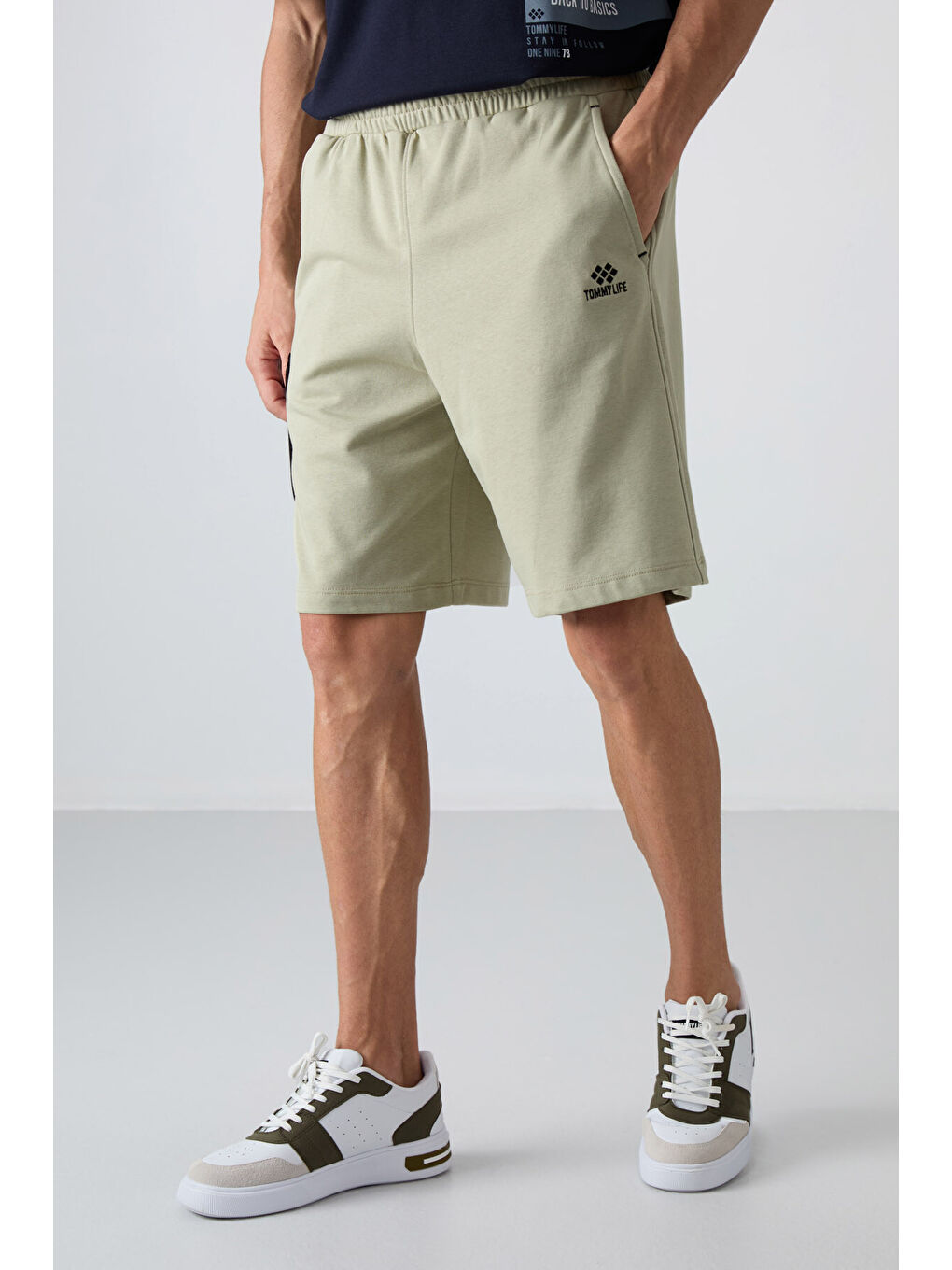 Yeşil Çağla Pamuklu Kalın Yumuşak Dokulu Comfort Fit Baskılı Erkek Şort - 81266-1