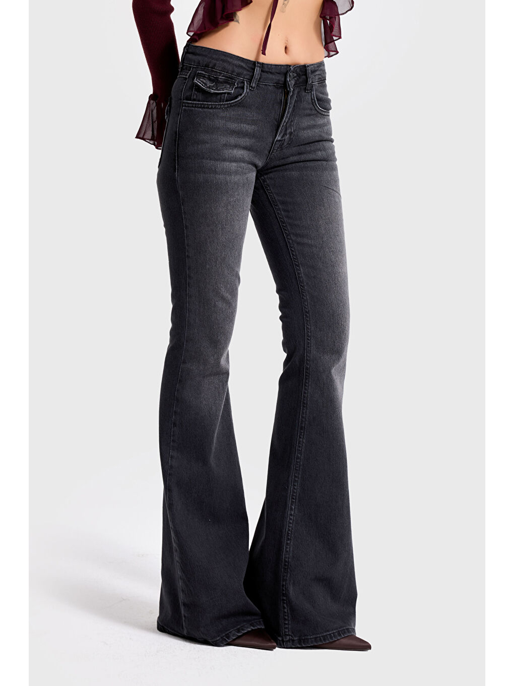 Gri Kadın Koyu Füme Renk 2w5-1 SLN05 Midrise Flare Fit Esnek Kumaş İç Boy 83cm Denim Jean