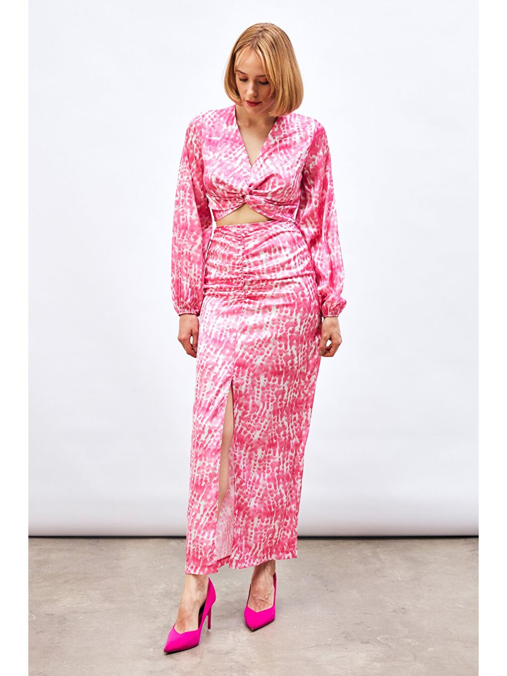 Yırtmaç Detaylı Desenli Uzun Etek - Pembe-1