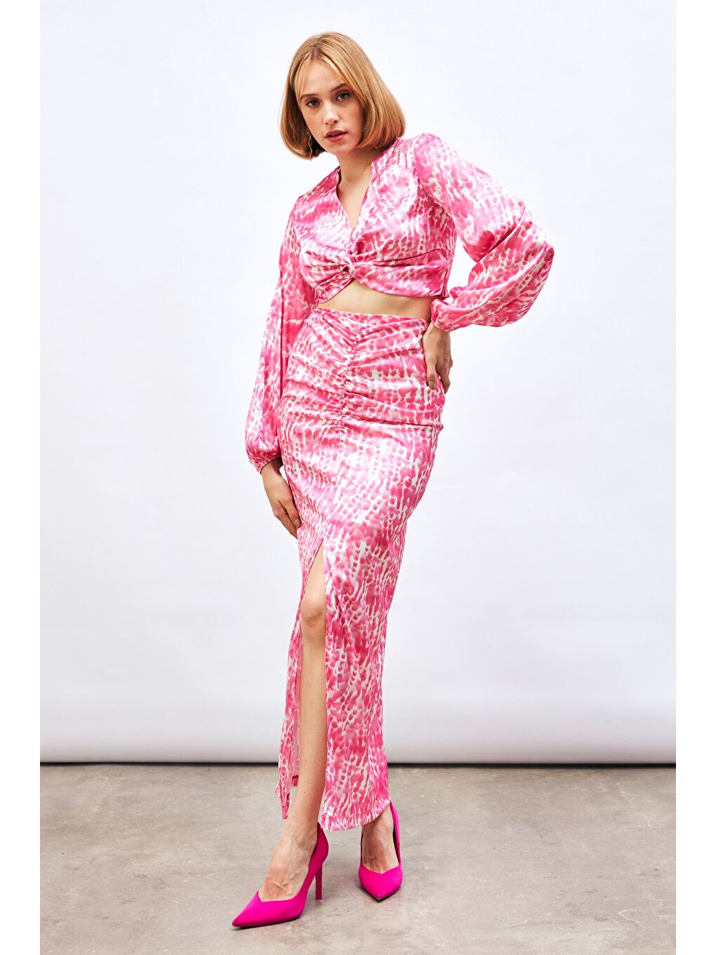 Yırtmaç Detaylı Desenli Uzun Etek - Pembe-2