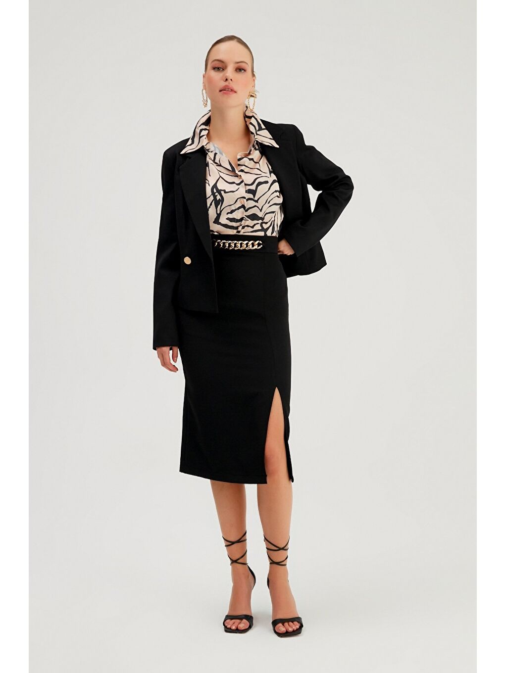 Zincir Detaylı Kalem Etek - Siyah-1