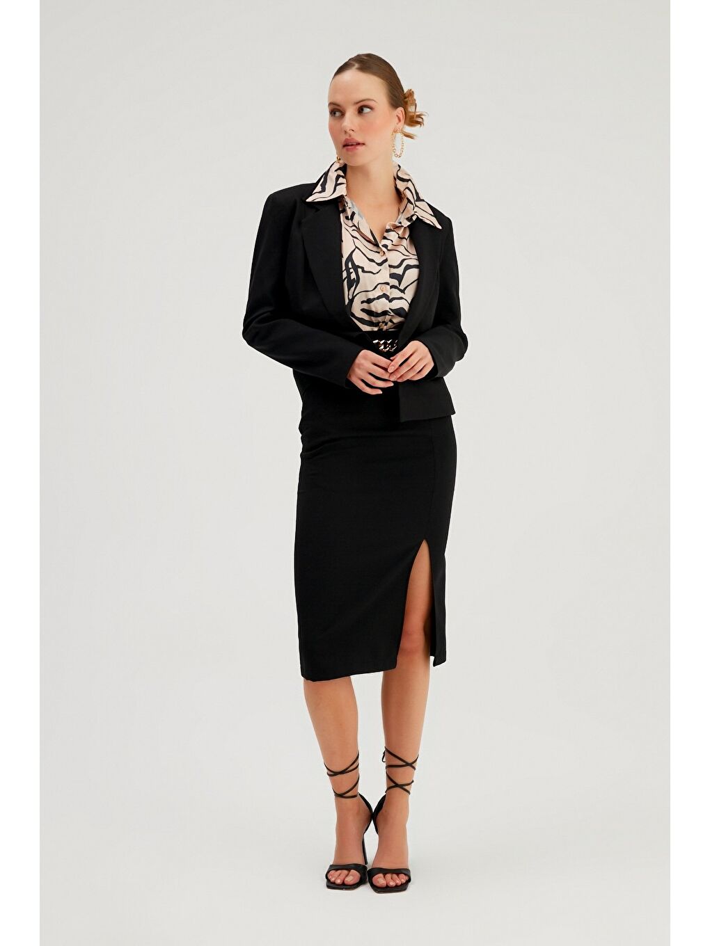 Zincir Detaylı Kalem Etek - Siyah-2