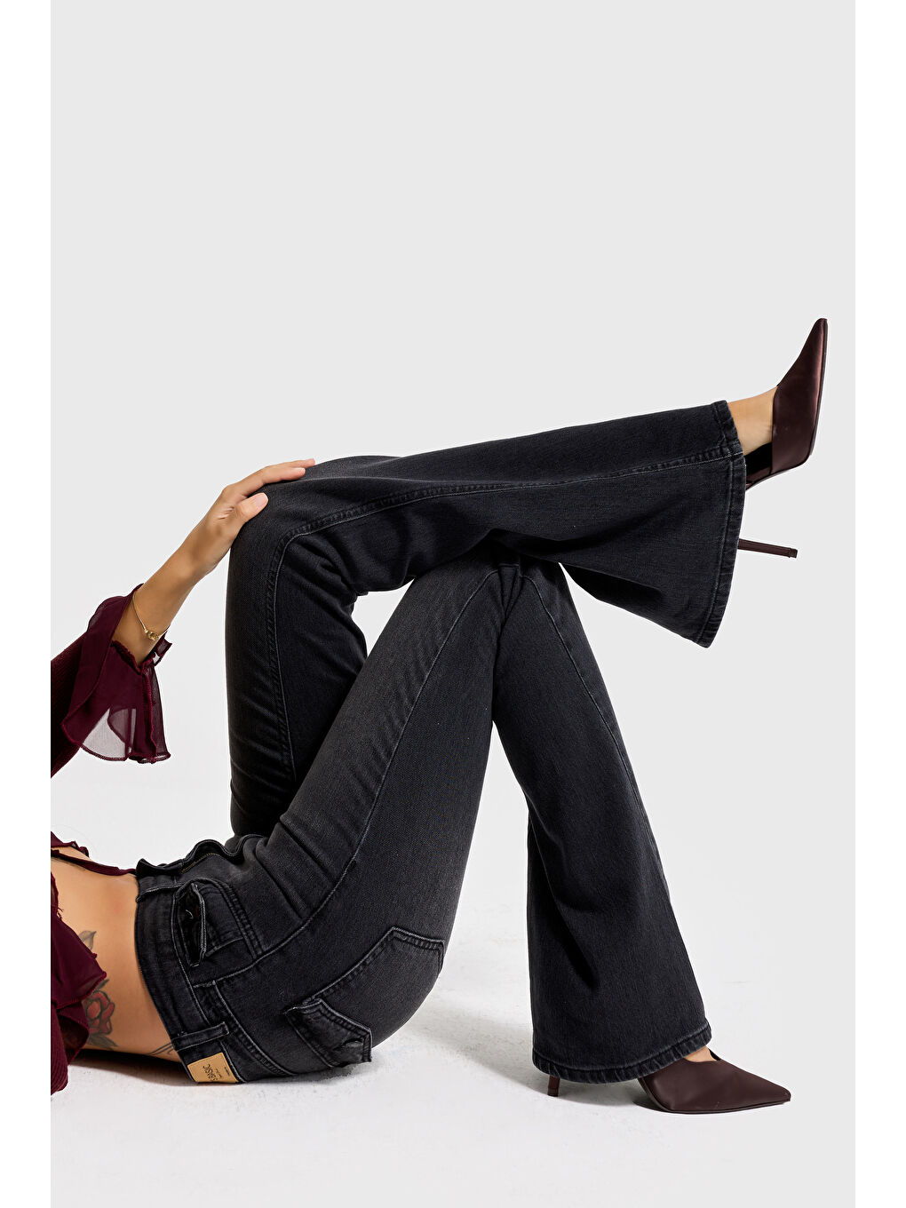 Gri Kadın Koyu Füme Renk 2w5-1 SLN05 Midrise Flare Fit Esnek Kumaş İç Boy 83cm Denim Jean-5