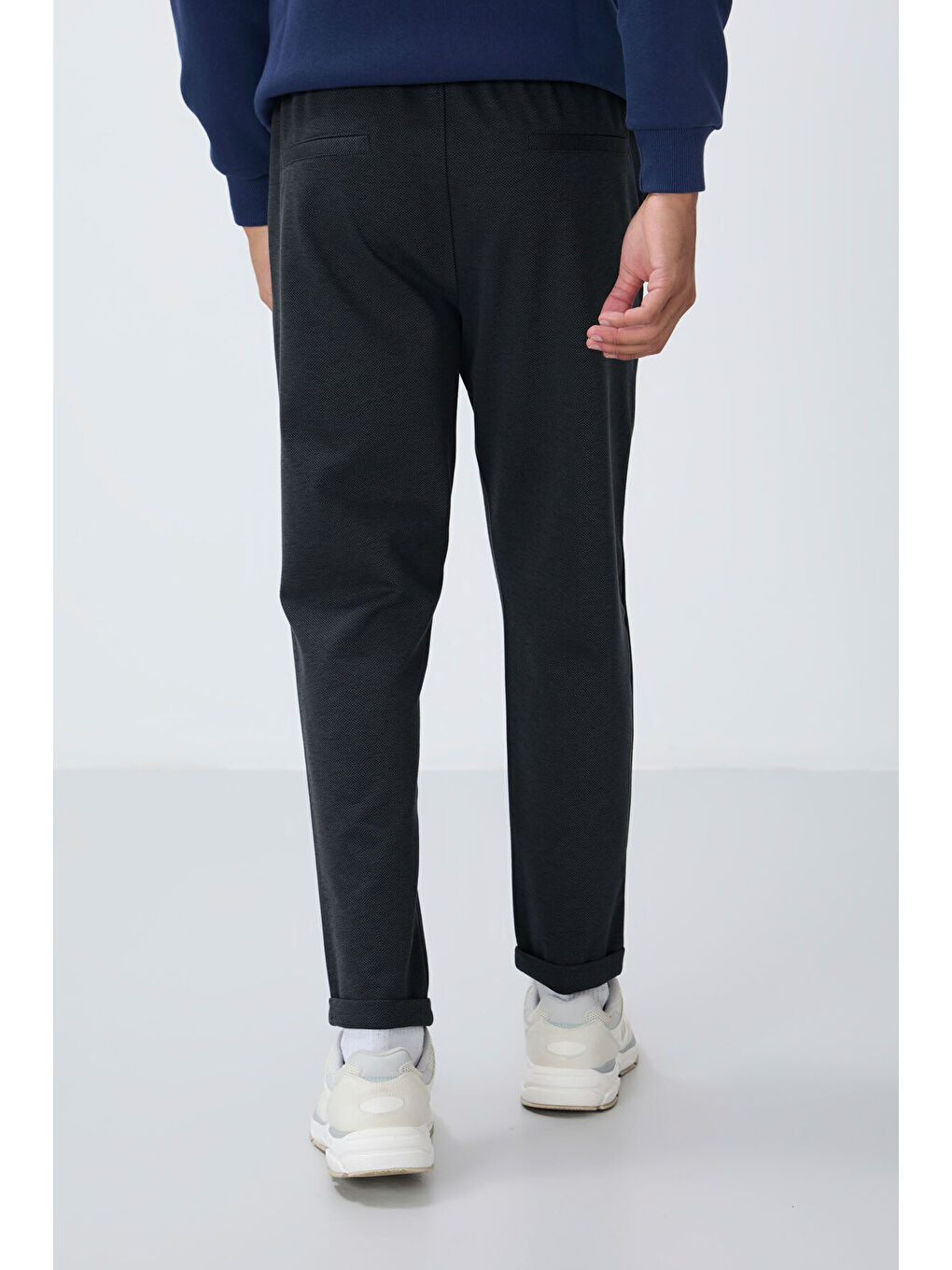 Koyu Gri Yüzeyi Dokulu Standart Fit Erkek Eşofman Alt- 82154-8