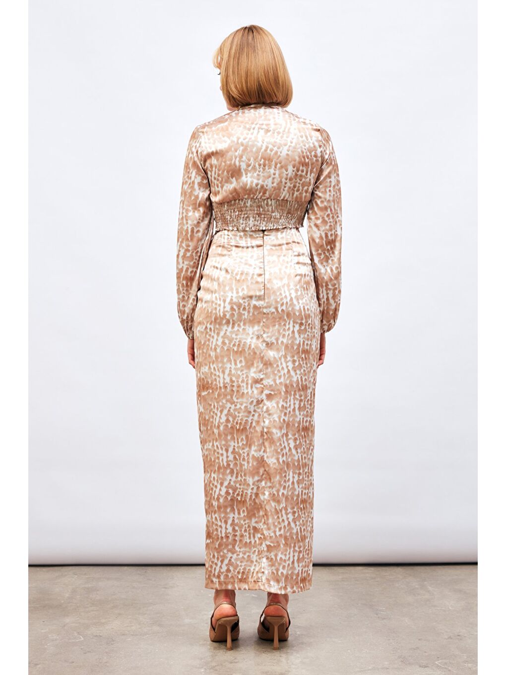 Kahverengi Yırtmaç Detaylı Desenli Uzun Etek - Kahve-5