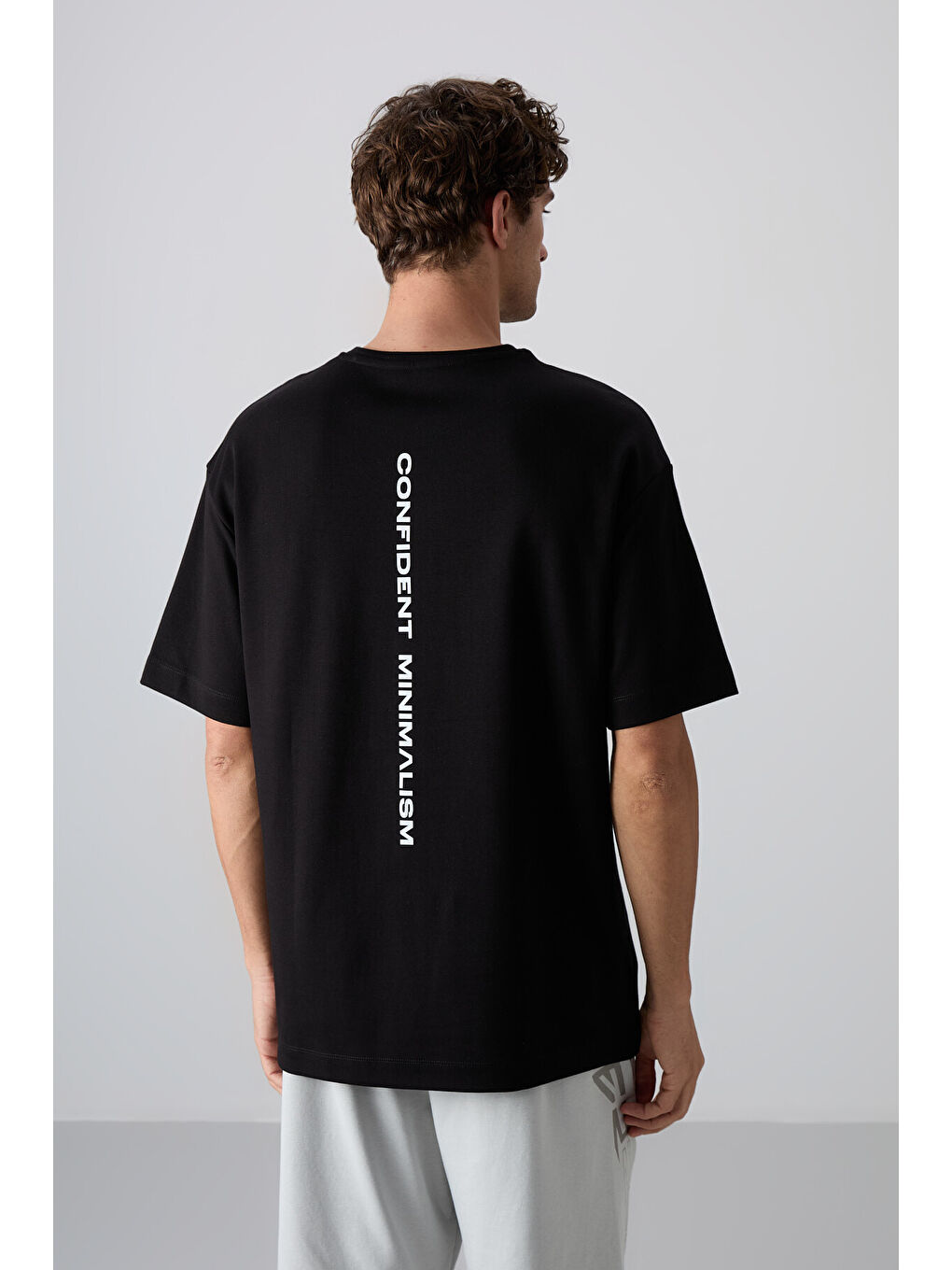 Siyah Sıyah/Beyaz Pamuklu Kalın Yumuşak Dokulu Oversize Fit Baskılı Erkek Tişört - 88321-4