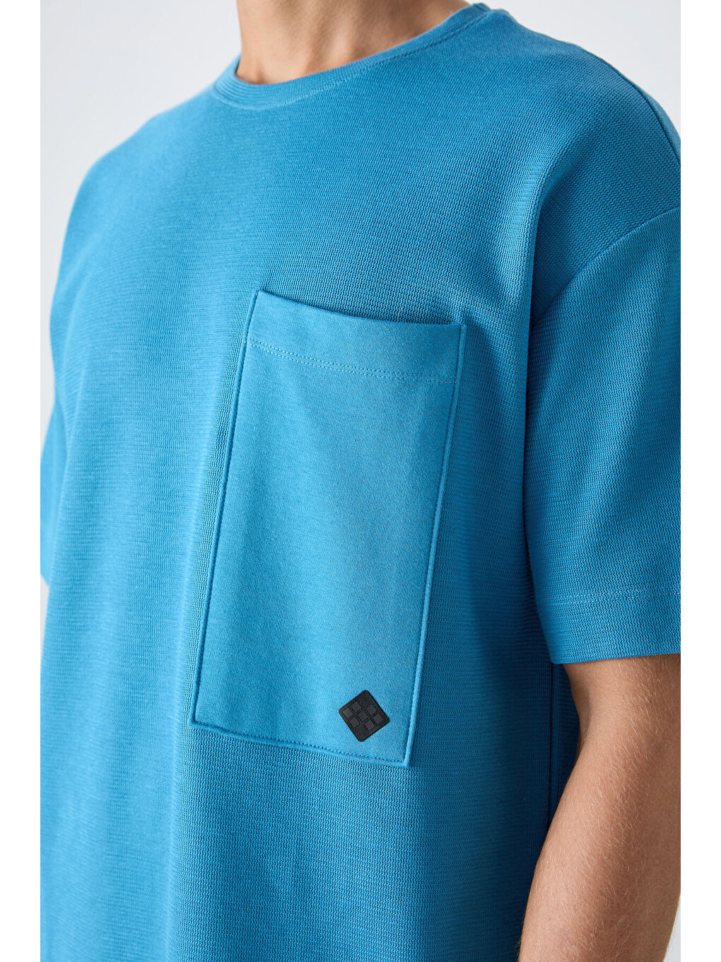 Petrol Mavi Pamuklu Kalın Yüzeyi Dokulu Oversize Fit Basic Erkek Tişört - 88341-2