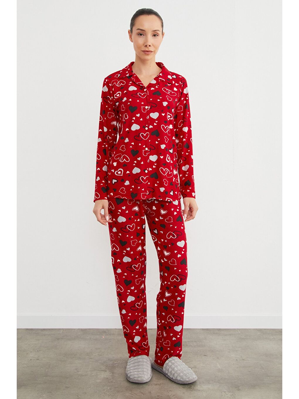 Kırmızı Ayıcık Desenli Gömlek Yaka Süet Pijama Takımı-2