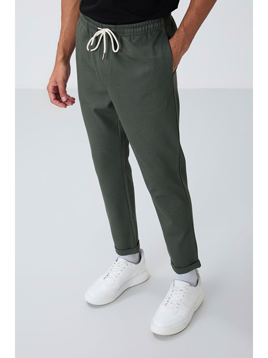 Haki Yüzeyi Dokulu Standart Fit Erkek Eşofman Alt - 82154-1