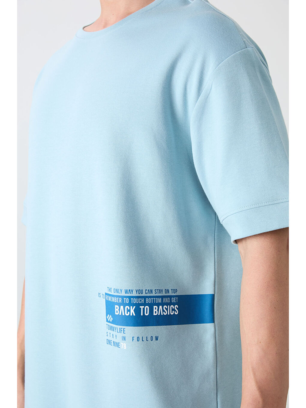 Açık Mavi Pamuklu Kalın Yumuşak Dokulu Oversize Fit Baskılı Erkek Tişört - 88322-2